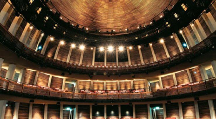 Απολαύστε Θέατρο με λιγότερο από €5