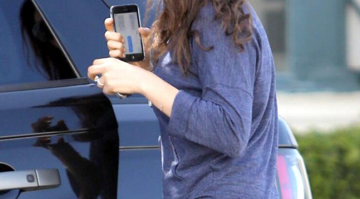 Είναι τελικά έγκυος η Mila Kunis; [εικόνες]