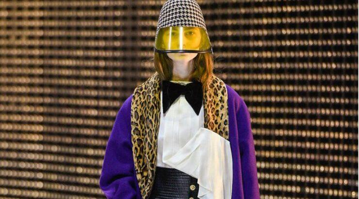 Milan Fashion Week: Με μάσκες στο πρόσωπο και περιλαίμια από καρφιά εμφανίστηκαν τα μοντέλα στο ντεφιλέ του οίκου Gucci