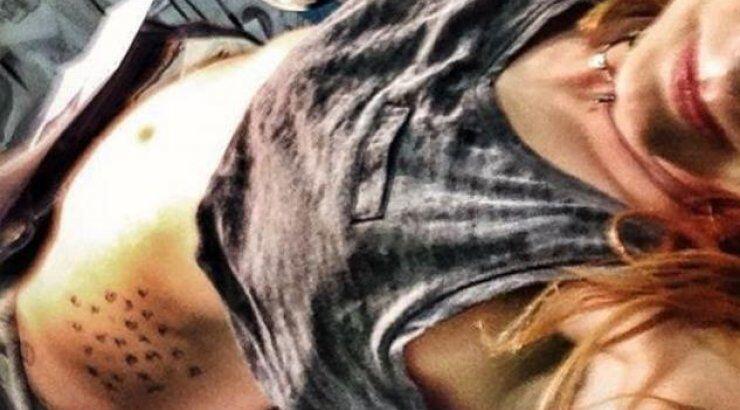 Ελληνίδα ηθοποιός κάνει τατουάζ και μας το δείχνει!