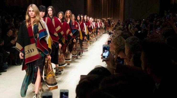 Κάντε χώρο στην ντουλάπα: Οι φούστες είναι must για τη σεζόν! 