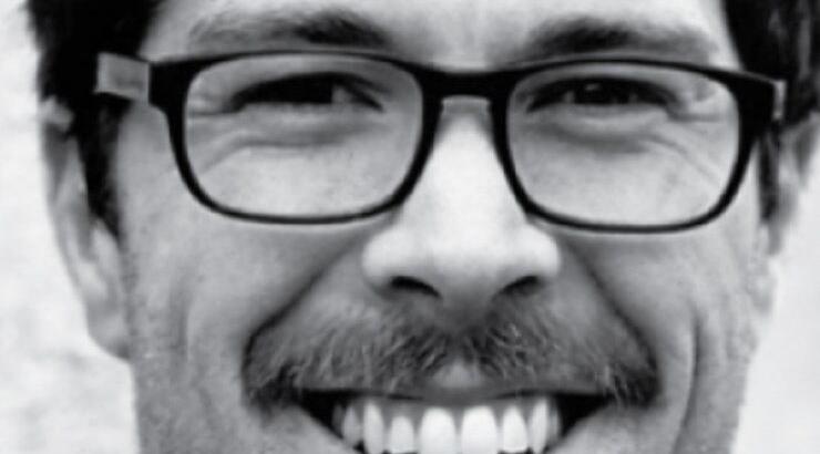 Στο Almyra θα πας με μούσι και θα φύγεις ξυρισμένος!