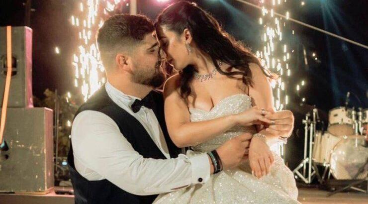 Μωυσής Παπαμωυσέως: Παντρεύτηκε ο Κύπριος τραγουδιστής [εικόνες]