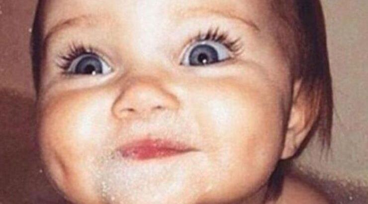 Ποια διάσημη είναι το κοριτσάκι στη φωτογραφία που έγινε viral στα social media;