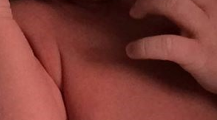 Έλληνας τραγουδιστής έγινε πατέρας και το ανακοίνωσε μέσα από το facebook!