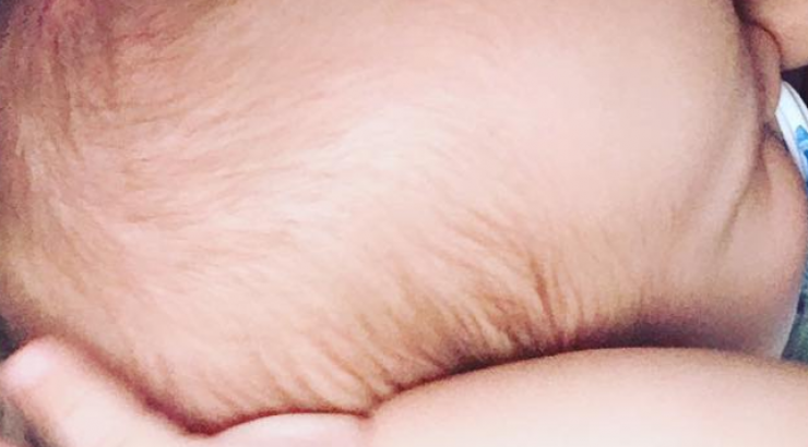 Επώνυμη Ελληνίδα μας δείχνει τον τεσσάρων μηνών γιο της!