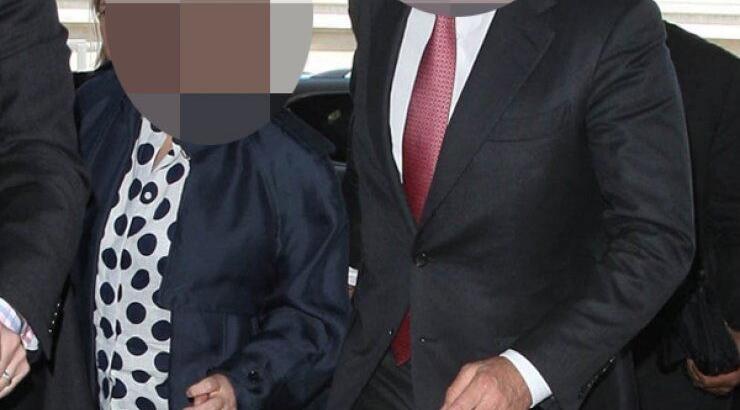 Σύννεφα χωρισμού για πασίγνωστο πολιτικό