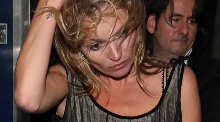 Η Κate Moss μεθυσμένη στο Λονδίνο 