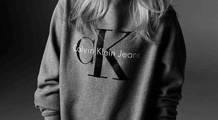 H αδερφή της Kate Moss ακολουθεί πιστά τα βήματά της