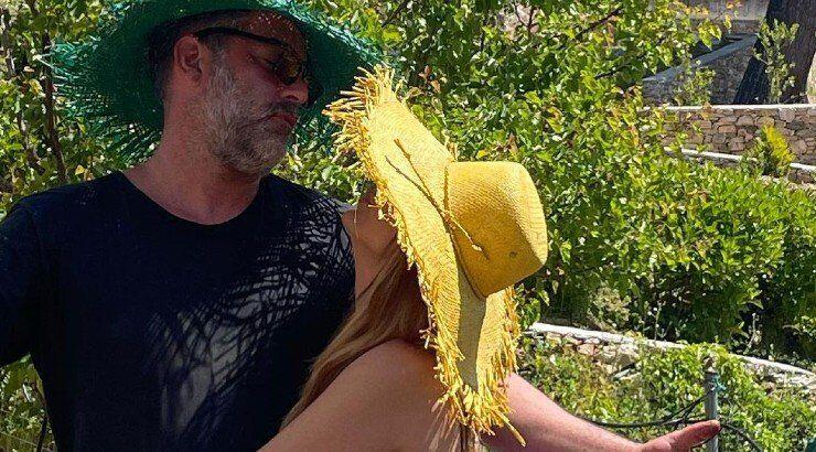 Δέσποινα Βανδή: Τα ξεχωριστά γενέθλια στο πλευρό του Βασίλη Μπισμπίκη! [εικόνα]