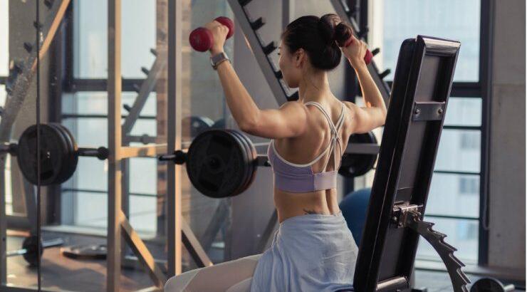 Πέντε ασκήσεις για χαλαρά μπράτσα