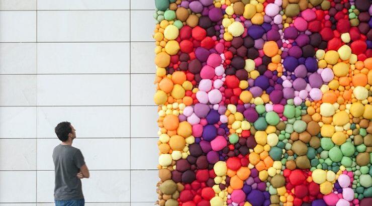 Ένας τοίχος με φρούτα