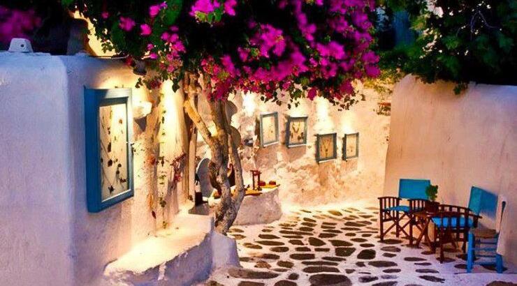 Στα σοκάκια της Μυκόνου αποκαλύφθηκε το νέο ζευγάρι της Μυκόνου