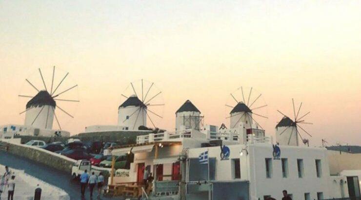 Νιόπαντρο ζευγάρι του νησιού μας στη Μύκονο για ταξίδι του μέλιτος! [εικόνες & βίντεο]