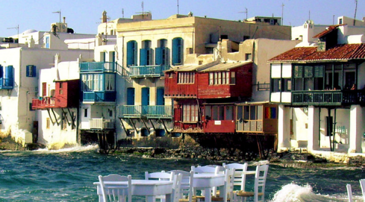 Θύμα άγριου ξυλοδαρμού επώνυμος Έλληνας στη Μύκονο!