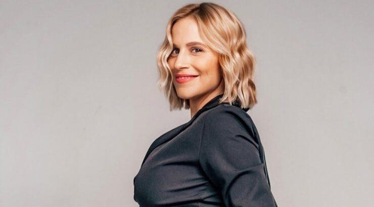 Νάντια Μπουλέ: Φόρεσε το μπικίνι της λίγο πριν γεννήσει και εντυπωσιάζει [εικόνα]