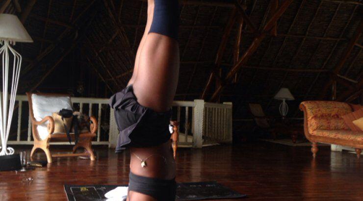 Η Naomi και η…γιόγκα 