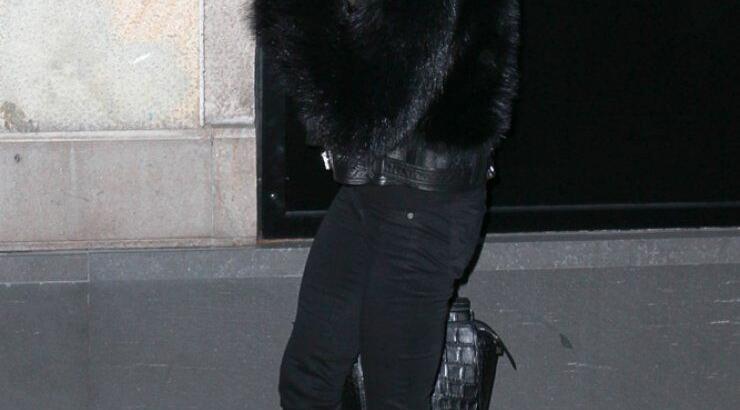 Γιατί κρύβεται η Naomi Campbell; [φωτογραφίες]