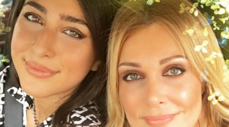 Δείτε τη μεγάλη κόρη της Νατάσας Θεοδωρίδου να ποζάρει με μαγιό!