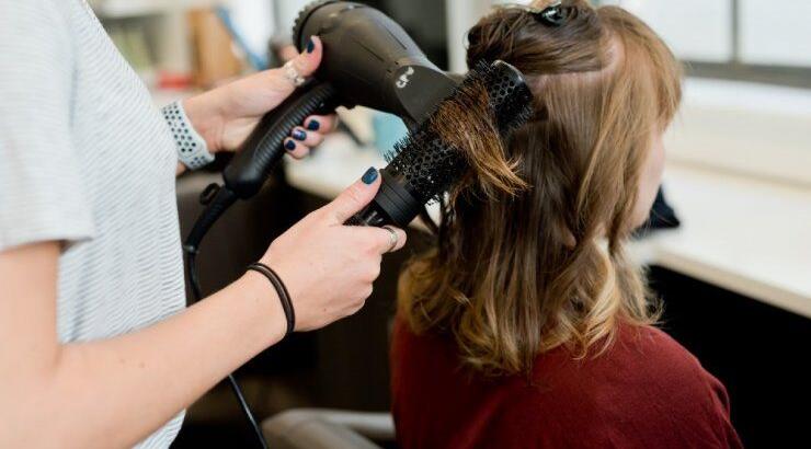 Ανοίγουν κομμωτήρια και ινστιτούτα αισθητικής από την ερχόμενη Δευτέρα! 