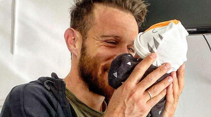 Νεκτάριος Αλεξάνδρου: Η πρωινή ρουτίνα με τον νεογέννητο γιο του! [εικόνα]