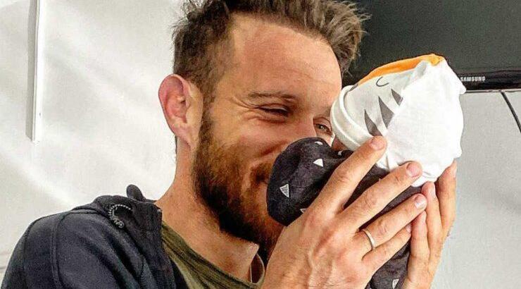 Νεκτάριος Αλεξάνδρου: Το τρυφερό στιγμιότυπο αγκαλιά με τον πέντε μηνών γιο του