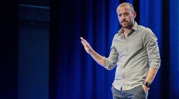 Νεκτάριος Αλεξάνδρου: Η δημόσια εξομολόγηση για τα “ασύστολα ψέματα” που γράφτηκαν για την προσωπική του ζωή