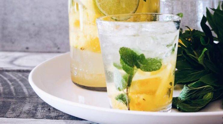 Πέντε λόγοι που θα σε πείσουν να ξεκινάς την ημέρα σου πίνοντας νερό με λεμόνι! 