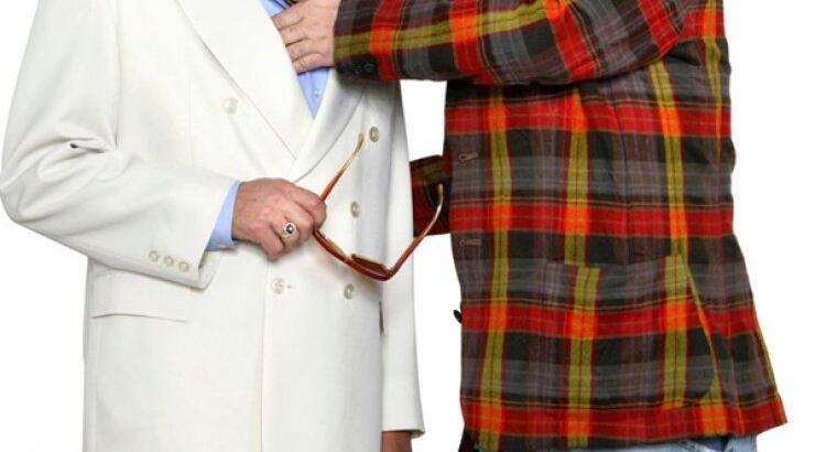 Gay ζευγάρι ο Μπέζος με τον Φιλιππίδη!