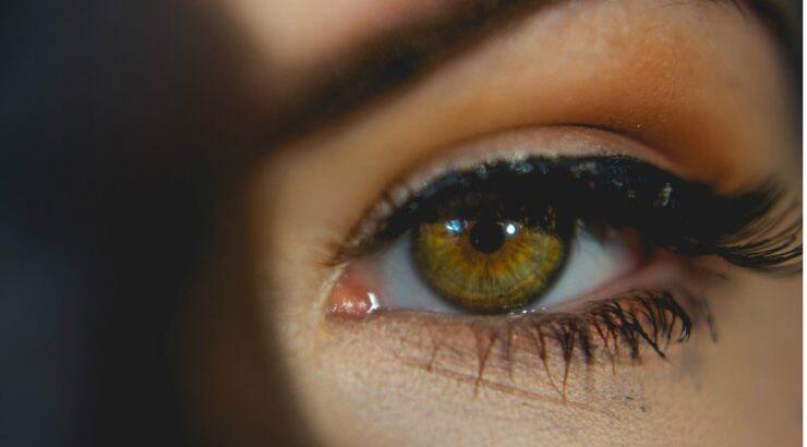 Νέες μασκάρα για εκθαμβωτικό βλέμμα