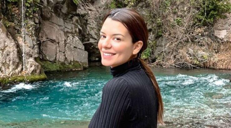 Νικολέττα Ράλλη: Μας δείχνει τη φουσκωμένη της κοιλιά και λάμπει από ευτυχία!