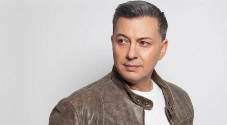 Νίκος Μακρόπουλος: "Θαυμάστρια έγραψε βιβλίο για εμένα που η ιστορία ξεκινούσε με την κηδεία μου" [βίντεο]