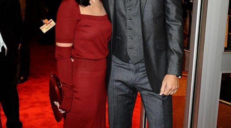 Συγκινεί ο Rio Ferdinand με την αυτοβιογραφία: "Έτσι είπα στα παιδιά μου ότι πεθαίνει η μαμά τους" 