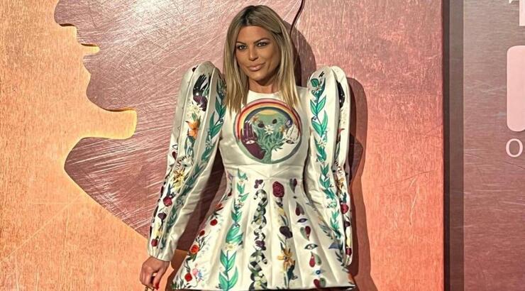 Ντία Αρίστου: Με τολμηρό look στο show των Dolce & Gabbana στο Μιλάνο