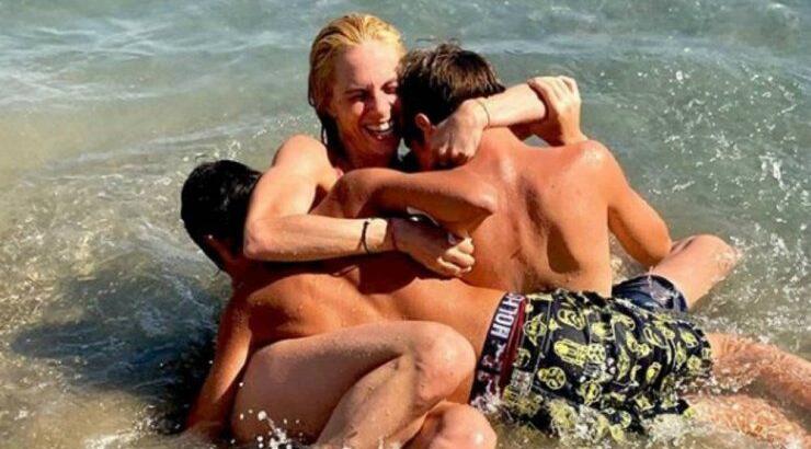 Ντορέττα Παπαδημητρίου: Είδαμε πρώτη φορά το πρόσωπο του 15χρονου γιου της!