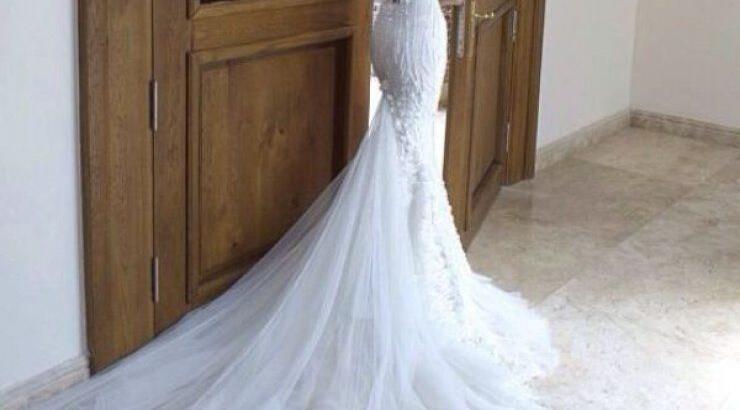 Επιλέξτε νυφικό με ουρά 