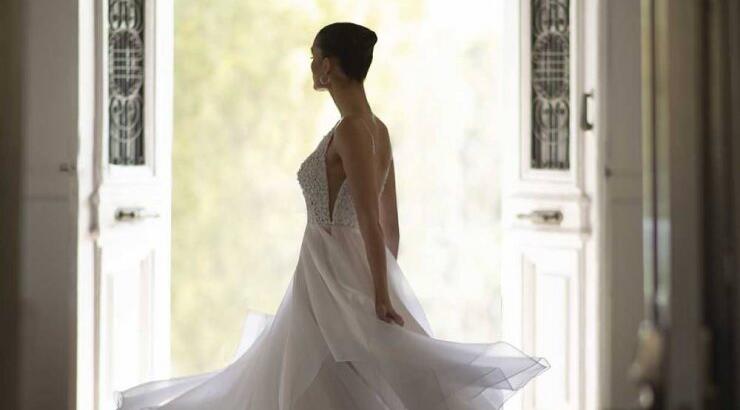 Η νέα dreamy bridal συλλογή νυφικών της Έλενας Στρογγυλιώτου θα σου δώσει inspo