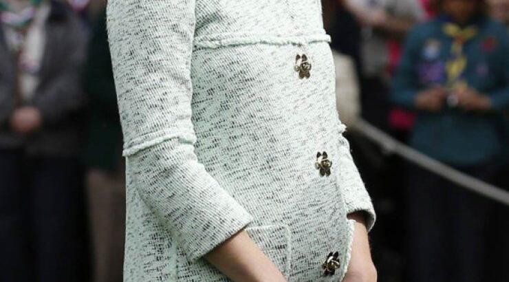 Περιμένοντας τον διάδοχο