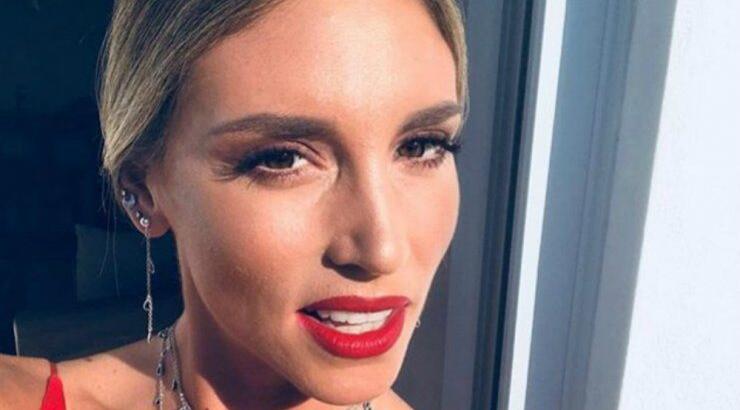 Αθηνά Οικονομάκου: Φόρεσε το ίδιο παντελόνι με Κύπρια παρουσιάστρια