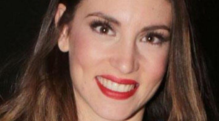 Ποιας Κύπριας τραγουδίστριας η αδερφή μοιάζει υπερβολικά με την Αθηνά Οικονομάκου