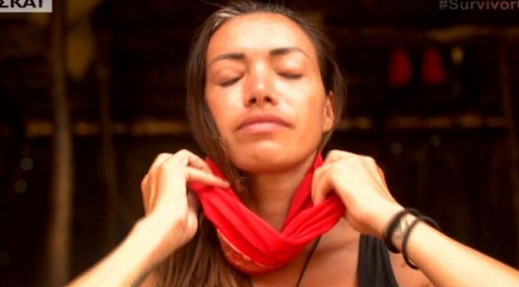 "Survivor 2": Όλγα Φαρμάκη: Αυτή είναι η αλήθεια για τη λευκή τούφα στα μαλλιά της