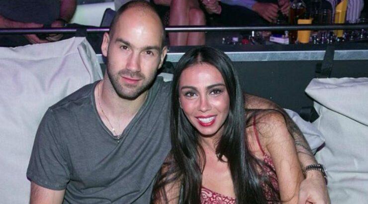 Ολυμπία Χοψονίδου: Απαθανάτισε τον σύζυγό της να κοιμάται μαζί με τα παιδιά τους  [εικόνα]