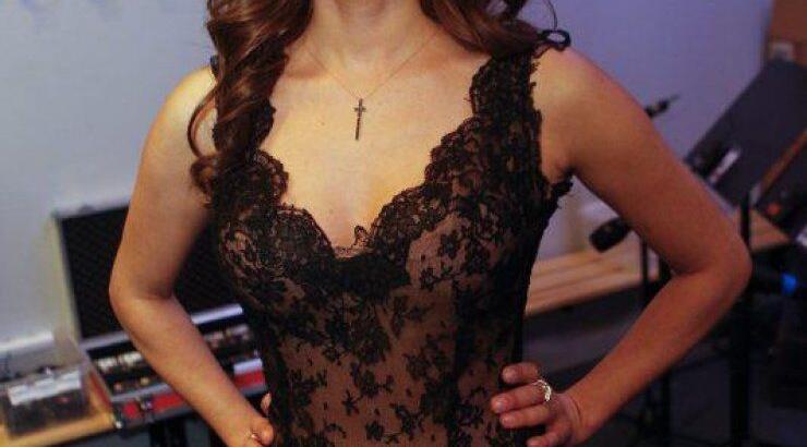 Δέσποινα Ολυμπίου: «Δεν πάω να κάνω διεθνή καριέρα, αλλά να εκπροσωπήσω το νησί μου»