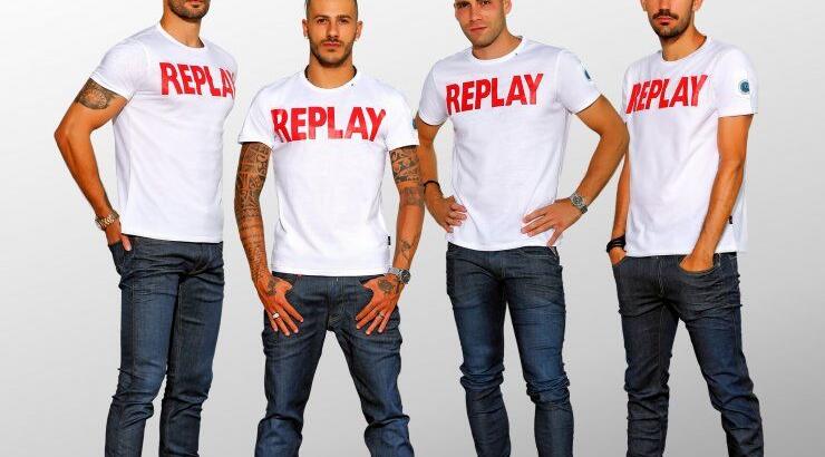 Ο Ολυμπιακός φοράει Replay Jeans
