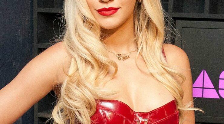 Η καυτή αποκάλυψη από τη Rita Ora: “Στα 14 βιάστηκα με την θέλησή μου”