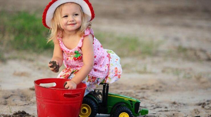 Αφήστε τα παιδιά σας να λερωθούν! Κάνει καλό! 