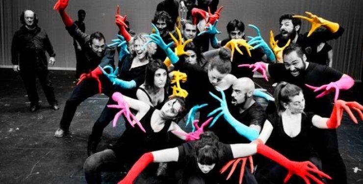 Η ζωή μιμείται το θέατρο