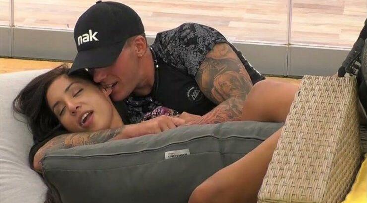 Παίκτρια του "Big Brother" αποκαλύπτει για Παναγιώτη - Ανχελίτα: "Συνεβρίσκονται ερωτικά 2-3 φορές την ημέρα" [βίντεο]