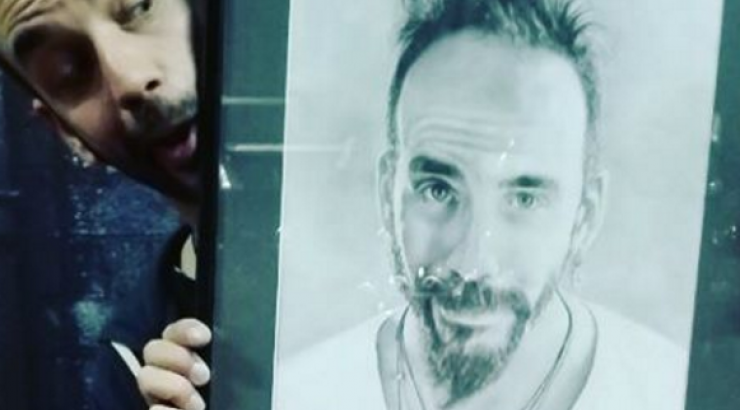 Πάνος Μουζουράκης: Ξεκινάει live εμφανίσεις με τρεις παίκτριες από την ομάδα του στο “The Voice”