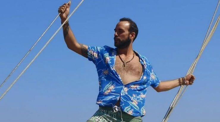 Πάνος Μουζουράκης: Οι τρυφερές στιγμές με την αγαπημένη του στις Σπέτσες [εικόνες]